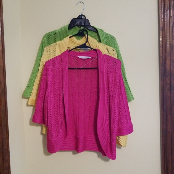 Peter Nygard Sweaters - short sweater Peter Nygard Sweaters - short sweater
